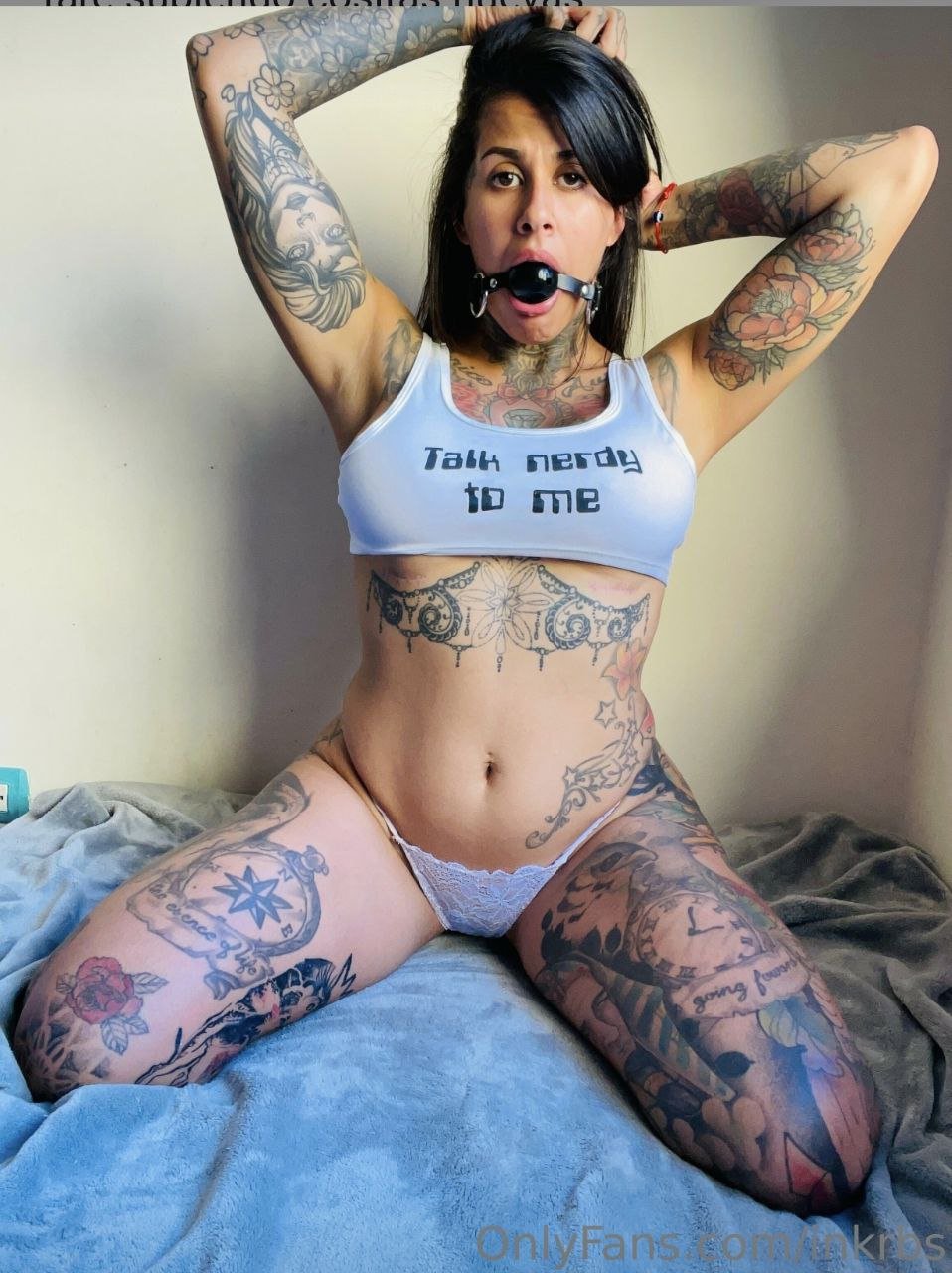 Tattooed latina beauty - Porn Videos & Photos - EroMe