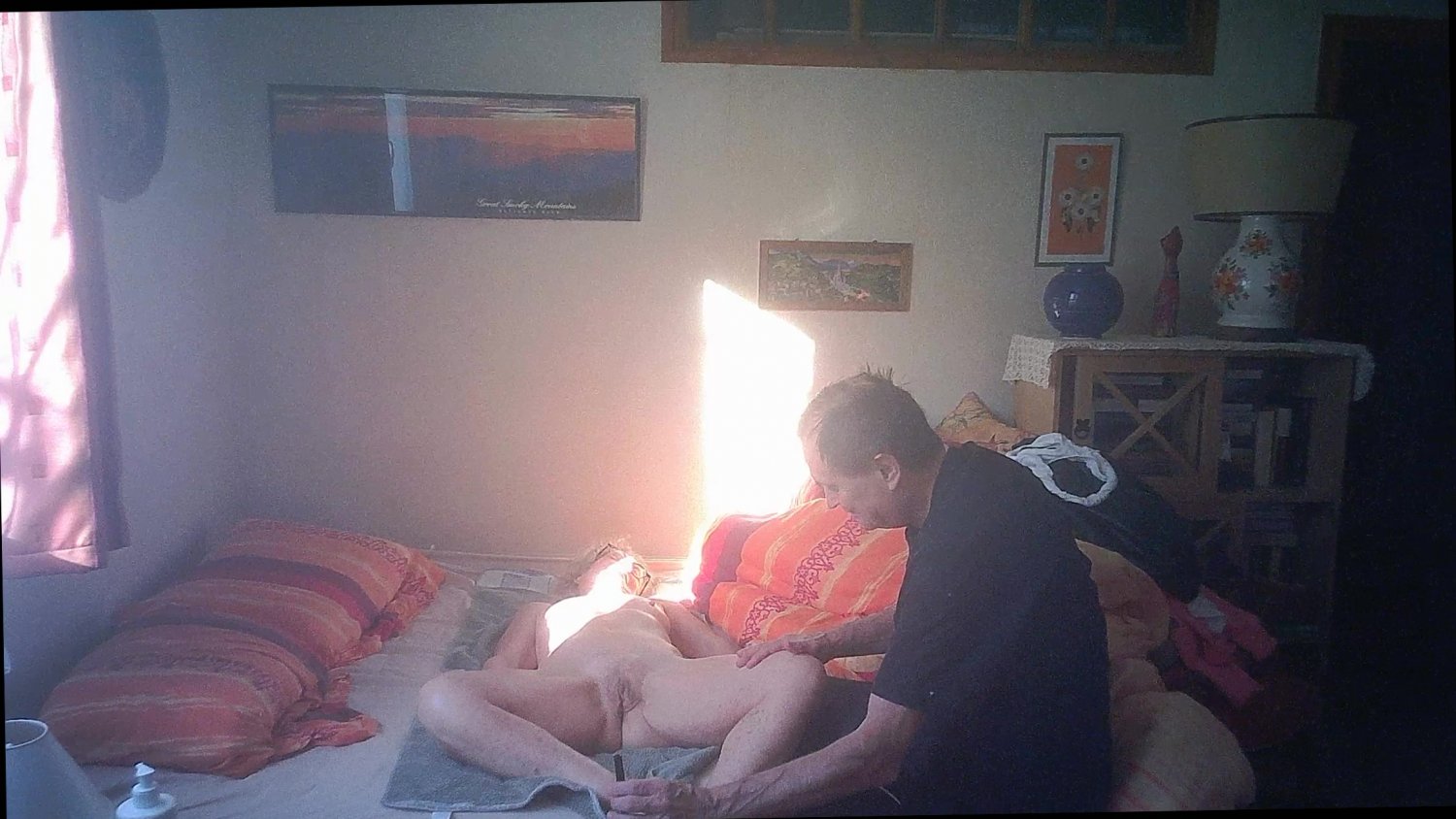 Mature Nurse Solange coming for massage and caught by  4 hidden cams ! #mkPikgWi