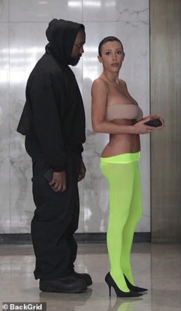 kanye west e esposa #vSTyOJXk