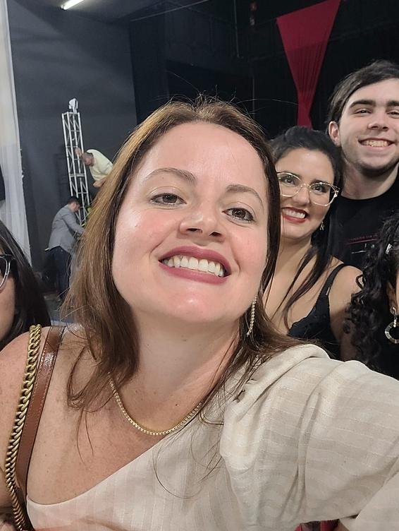 Belos rostos de conhecidos meus pra vocês #TKXJ4JbE