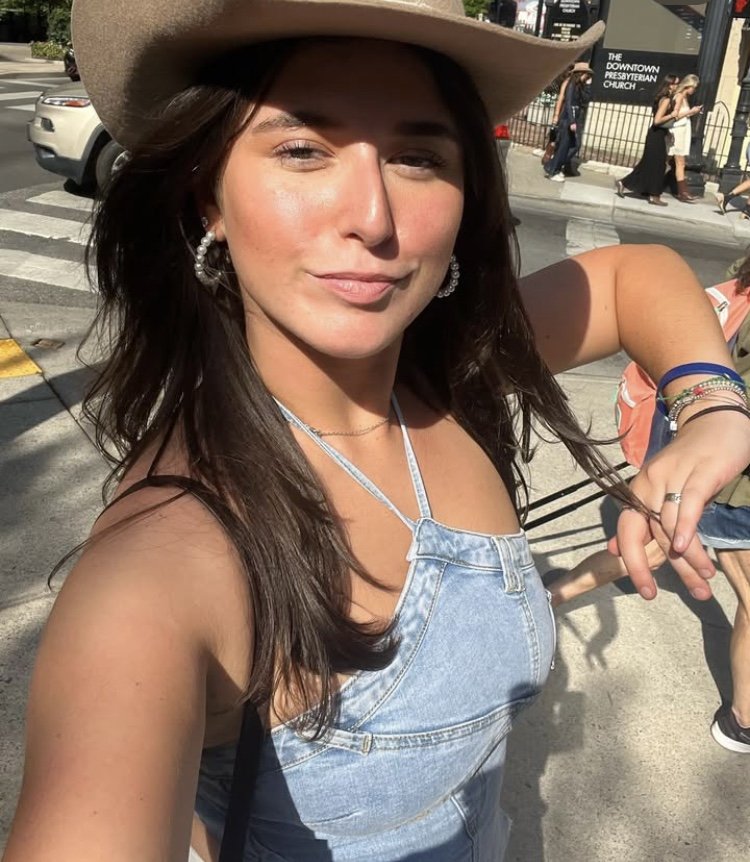 smoking hot IRL PAWG college babe #emHLw9xG