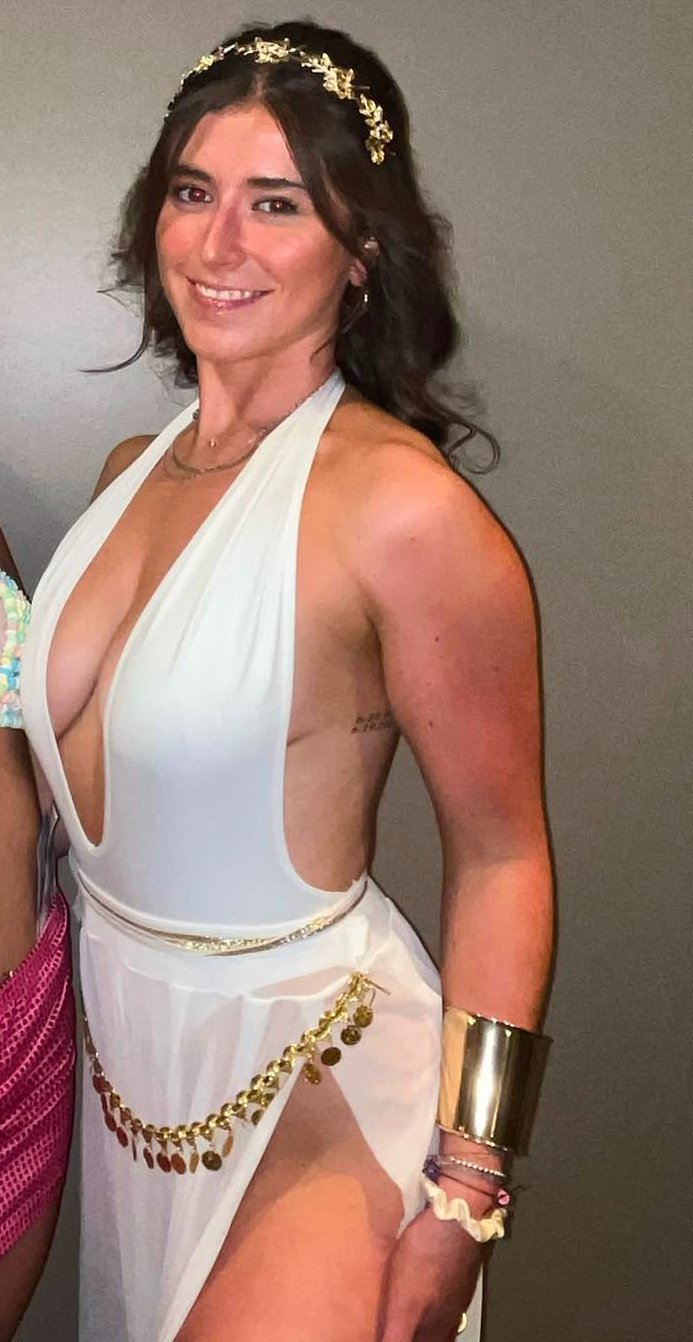 smoking hot IRL PAWG college babe #eonOL0zw