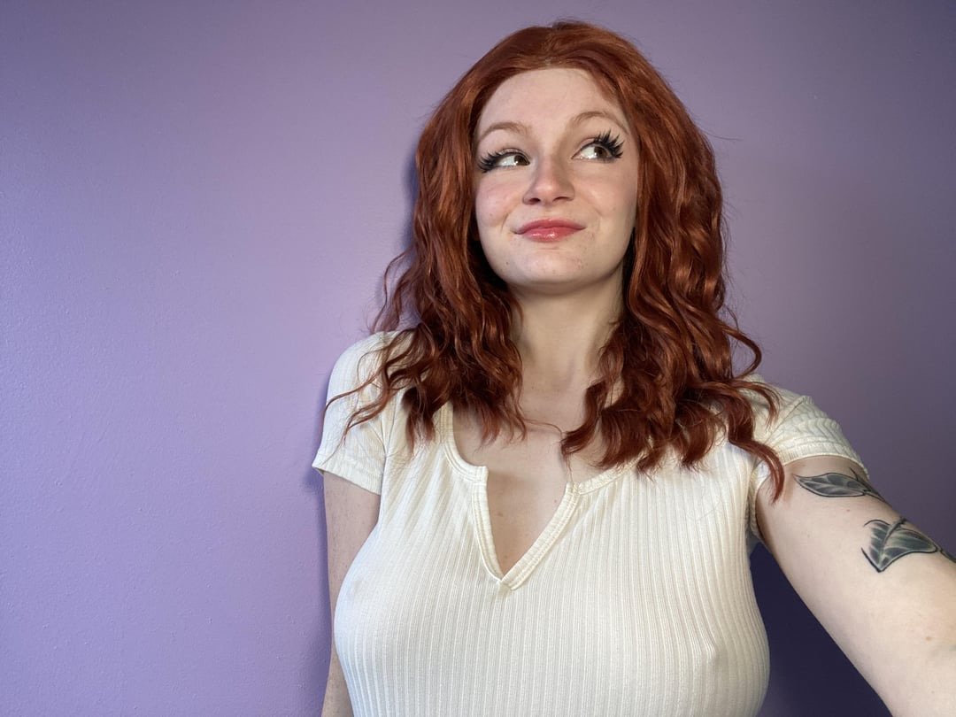Hot little redhead #fDd2nVUR