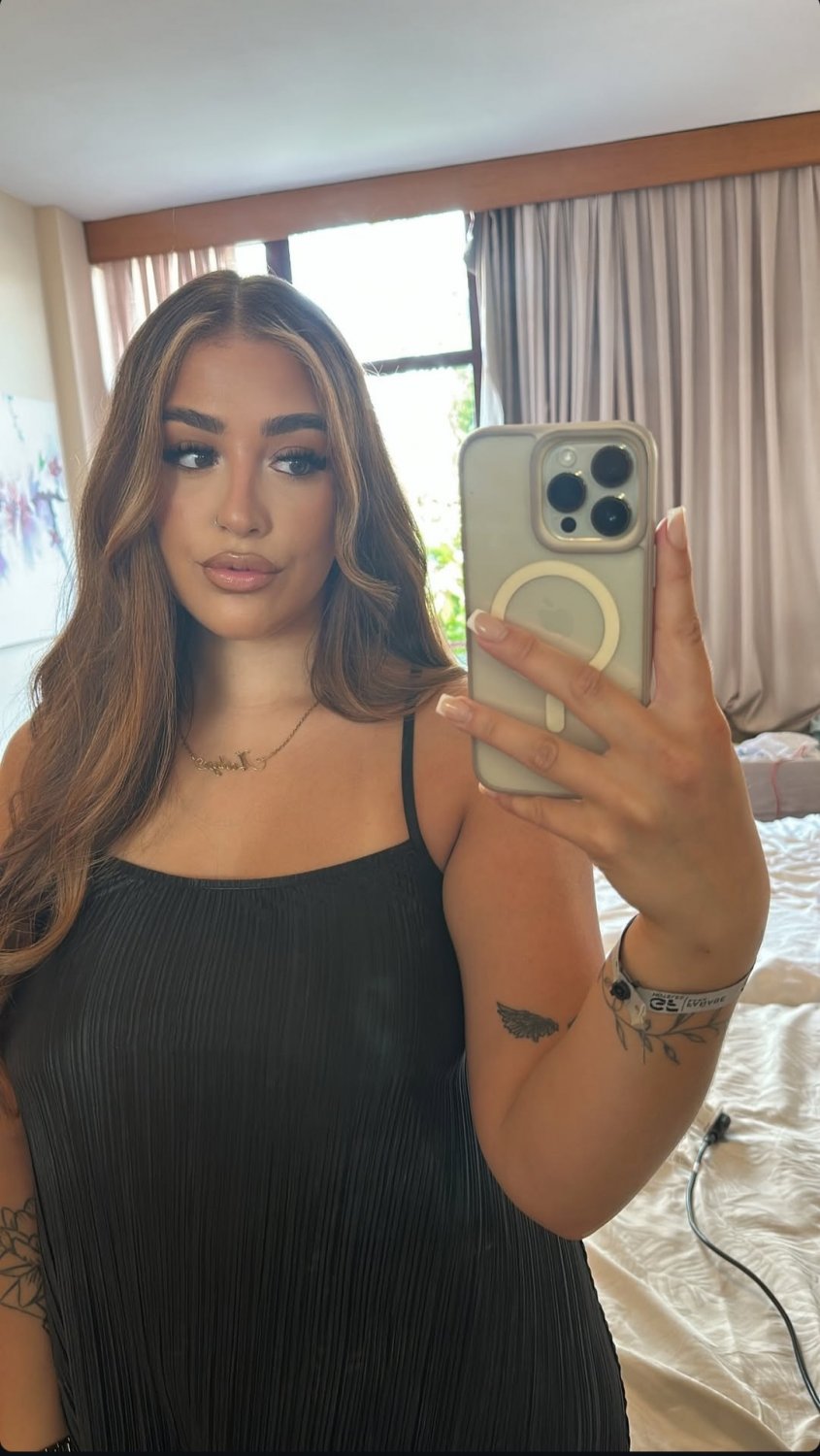 Hot slutty brunette uk chav pawg dsl #Sipr2VVi