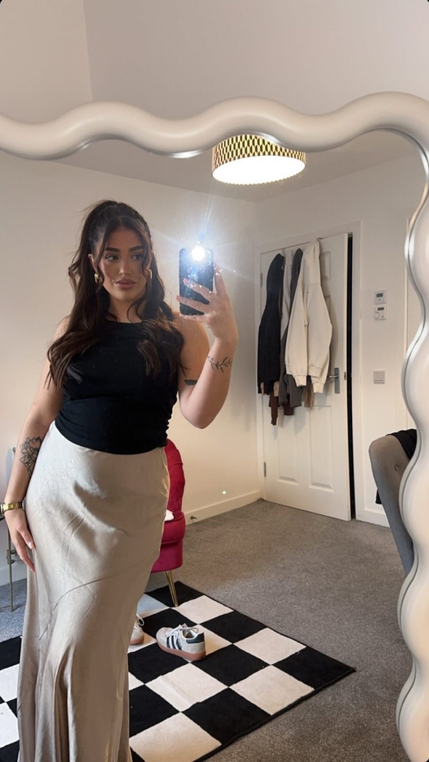 Hot slutty brunette uk chav pawg dsl #qdiwpH4j