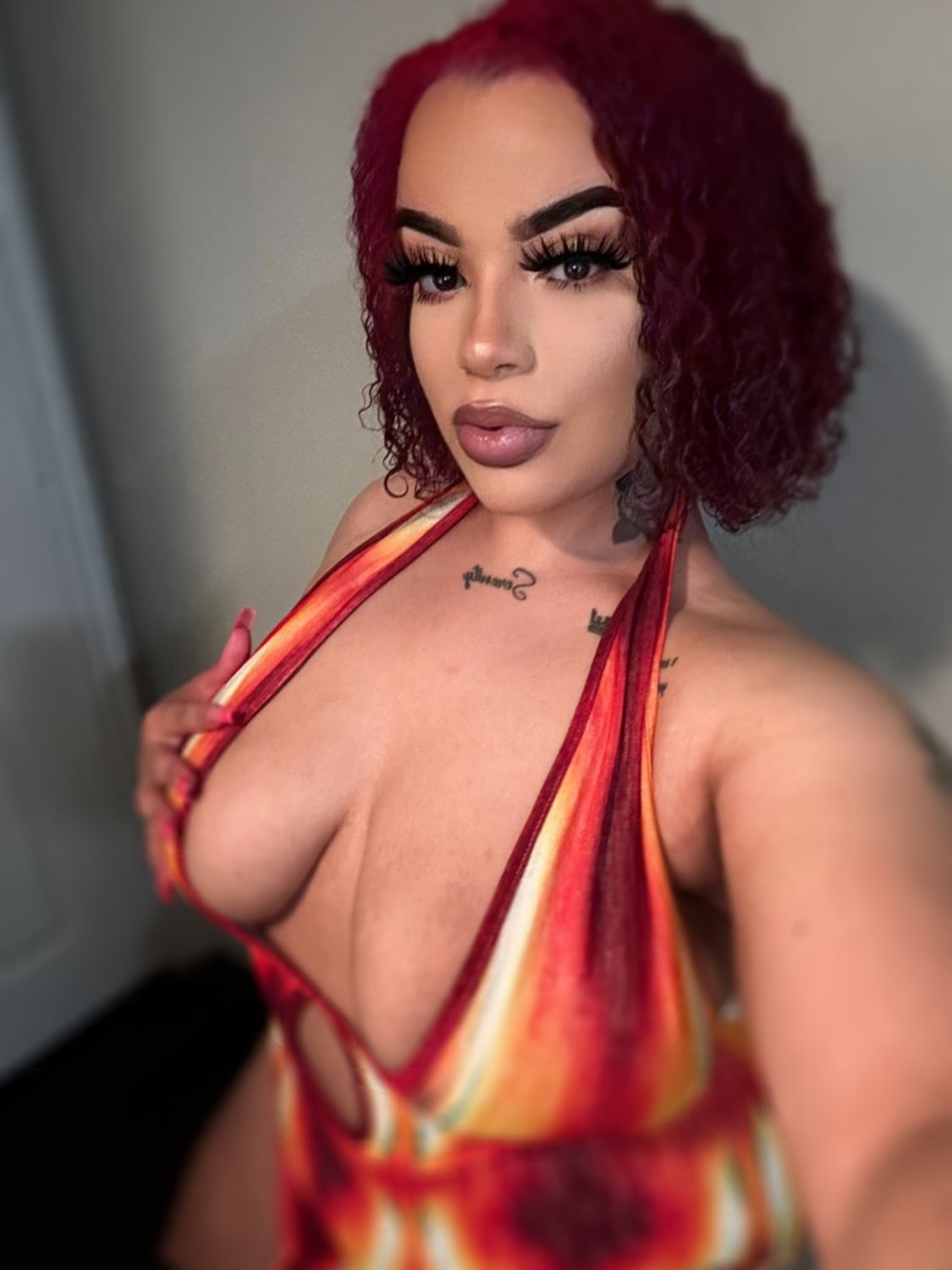 Light skin Extra thicc babe (Part 1) #BXGIhsiM