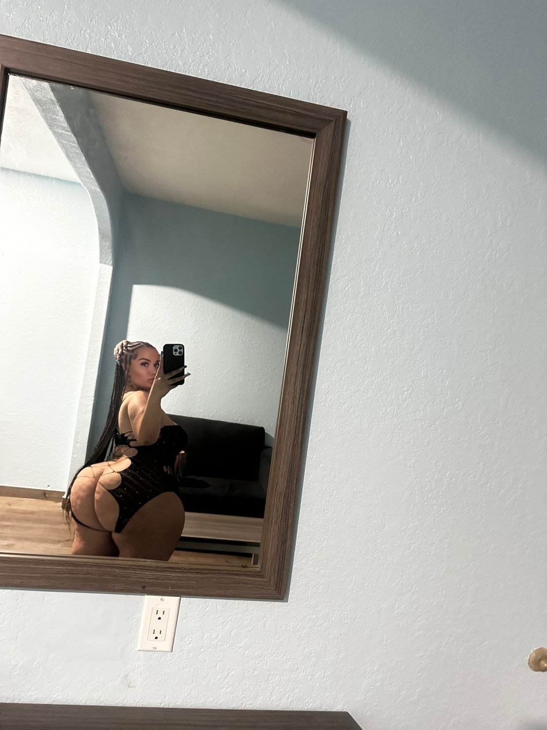 Light skin Extra thicc babe (Part 1) #m0vUSLY2