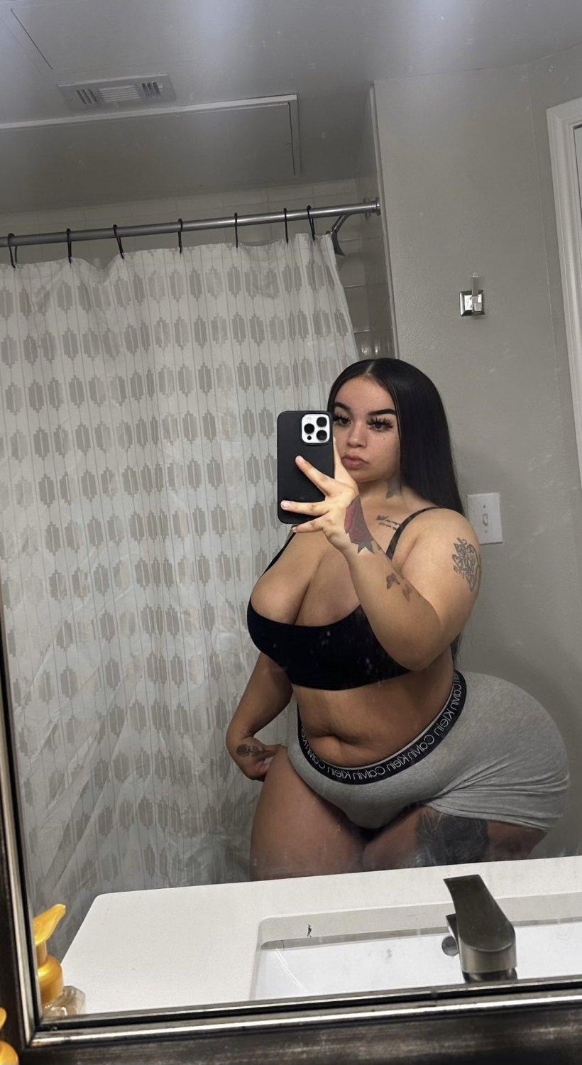 Light skin Extra thicc babe (Part 1) #ntyQZ2pS
