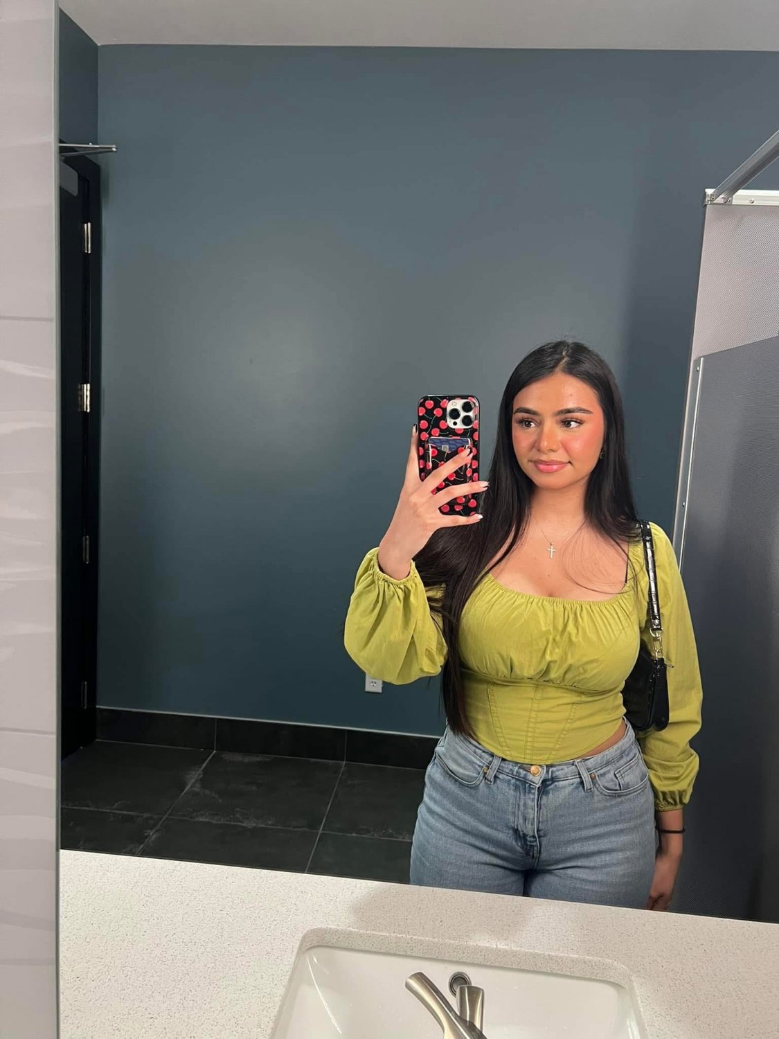 Latina Beauty with Juicy Tits #aLCSRcw2