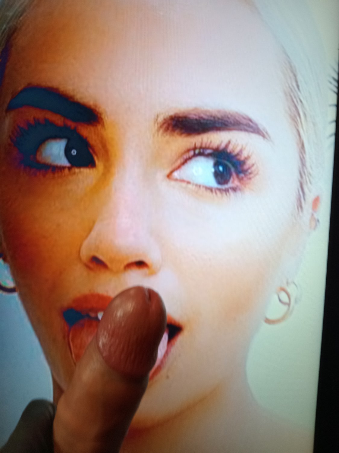 Paja con Lali 馃サ馃槇馃崋 #LdPYbbAu
