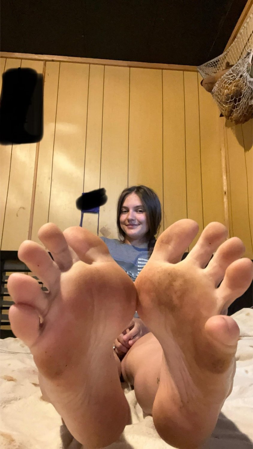 Dirty White Girl Feet #evvR0Xvc