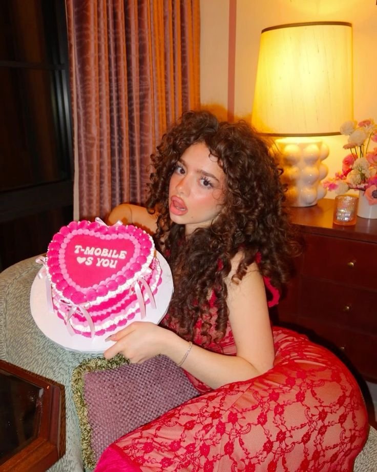 Demitra Kalogeras puta safada #1A2IXOUB