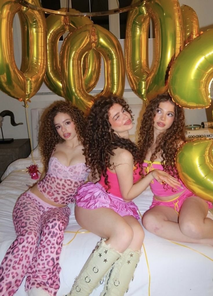 Demitra Kalogeras puta safada #E4fZK21w