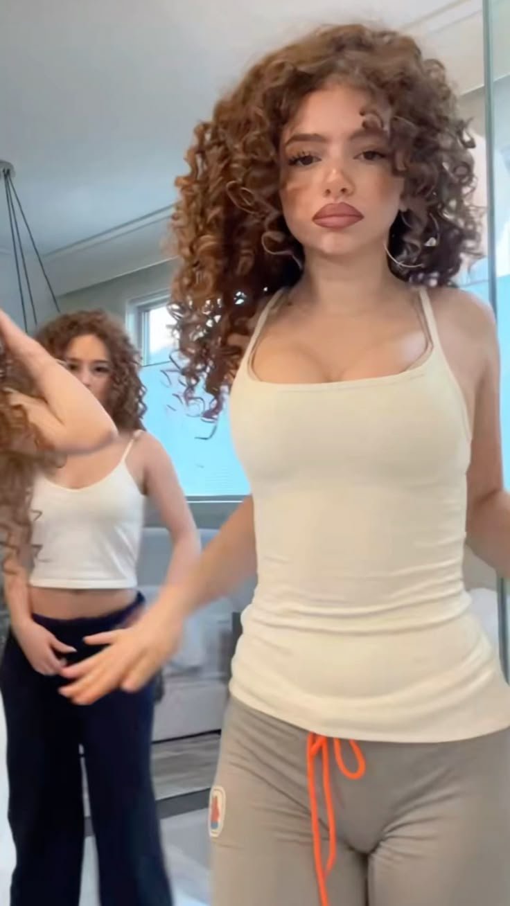 Demitra Kalogeras puta safada #YhcTY3Du