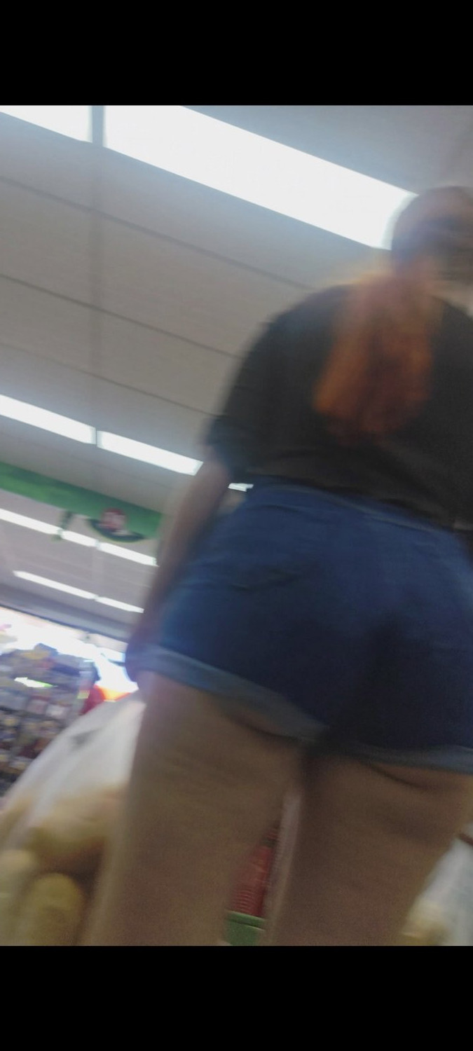 Public pawg ass 74 #UHK3ZyN3